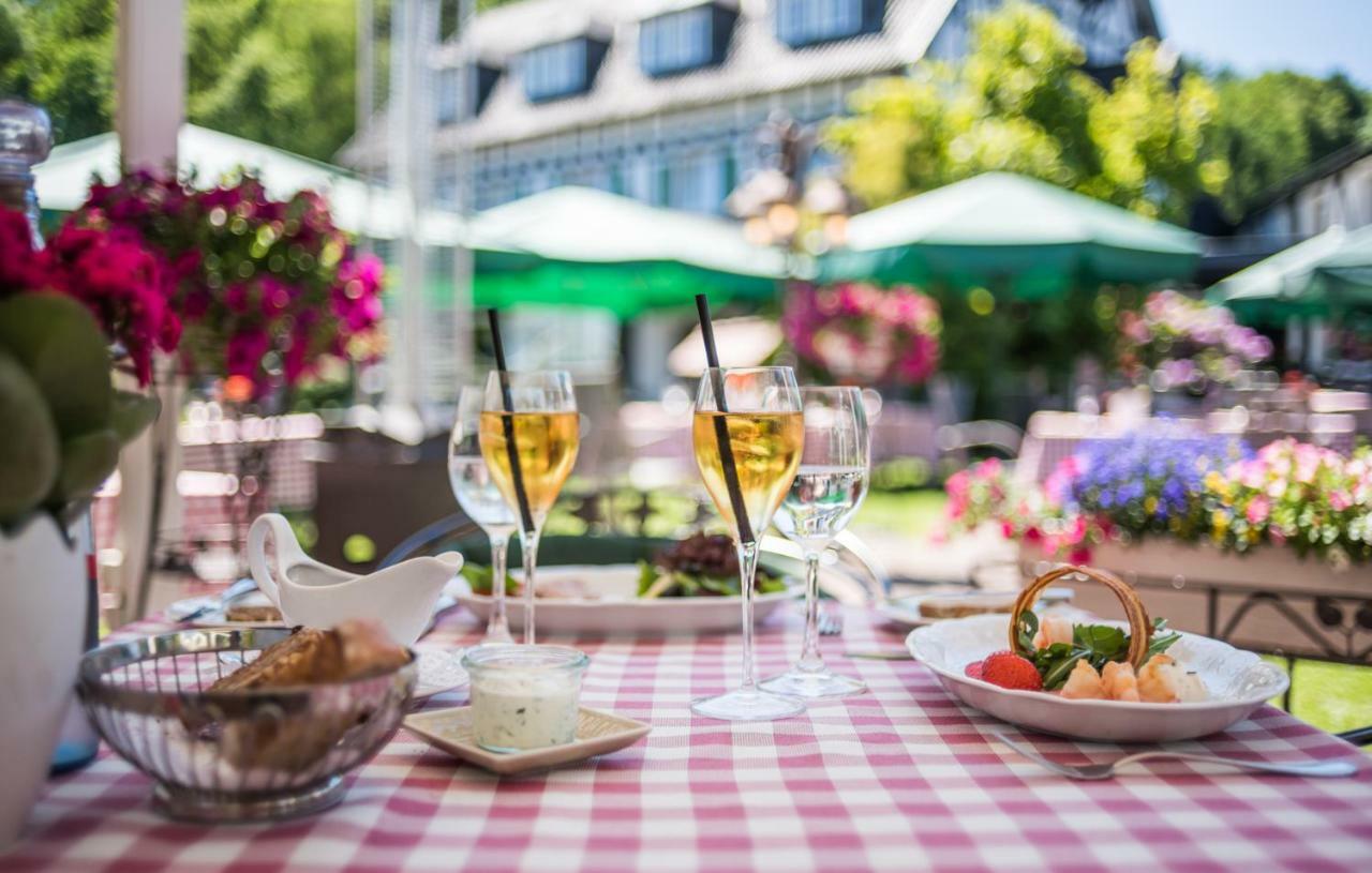Lohmann's Romantik Hotel Gravenberg Langenfeld  Exterior foto
