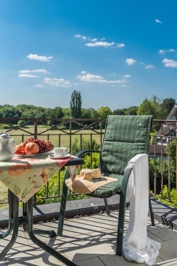 Lohmann's Romantik Hotel Gravenberg Langenfeld  Exterior foto